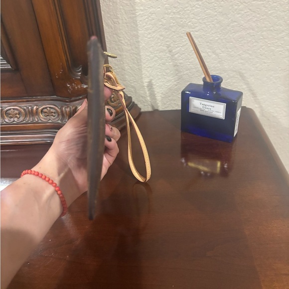 Louis Vuitton Pink and Monogram neverfull pouch - Picture 9 of 9